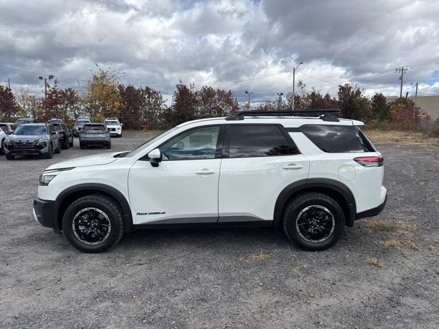 new 2025 Nissan Pathfinder car, priced at $38,911