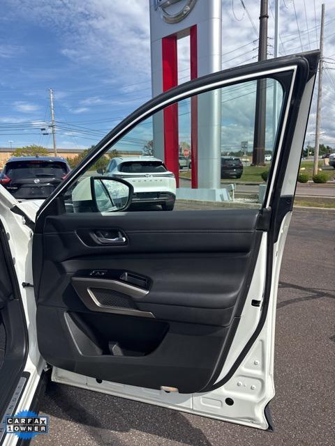 used 2022 Nissan Pathfinder car, priced at $28,995