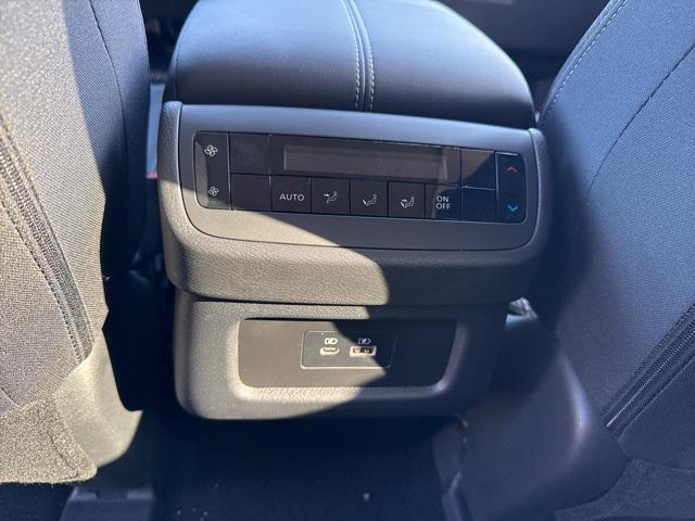 new 2025 Nissan Pathfinder car, priced at $39,983