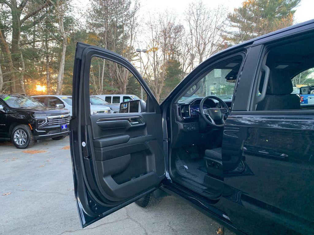 used 2024 Chevrolet Silverado 1500 car, priced at $40,503