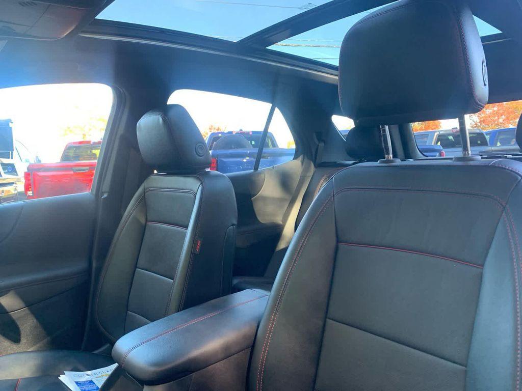used 2023 Chevrolet Equinox car, priced at $26,998