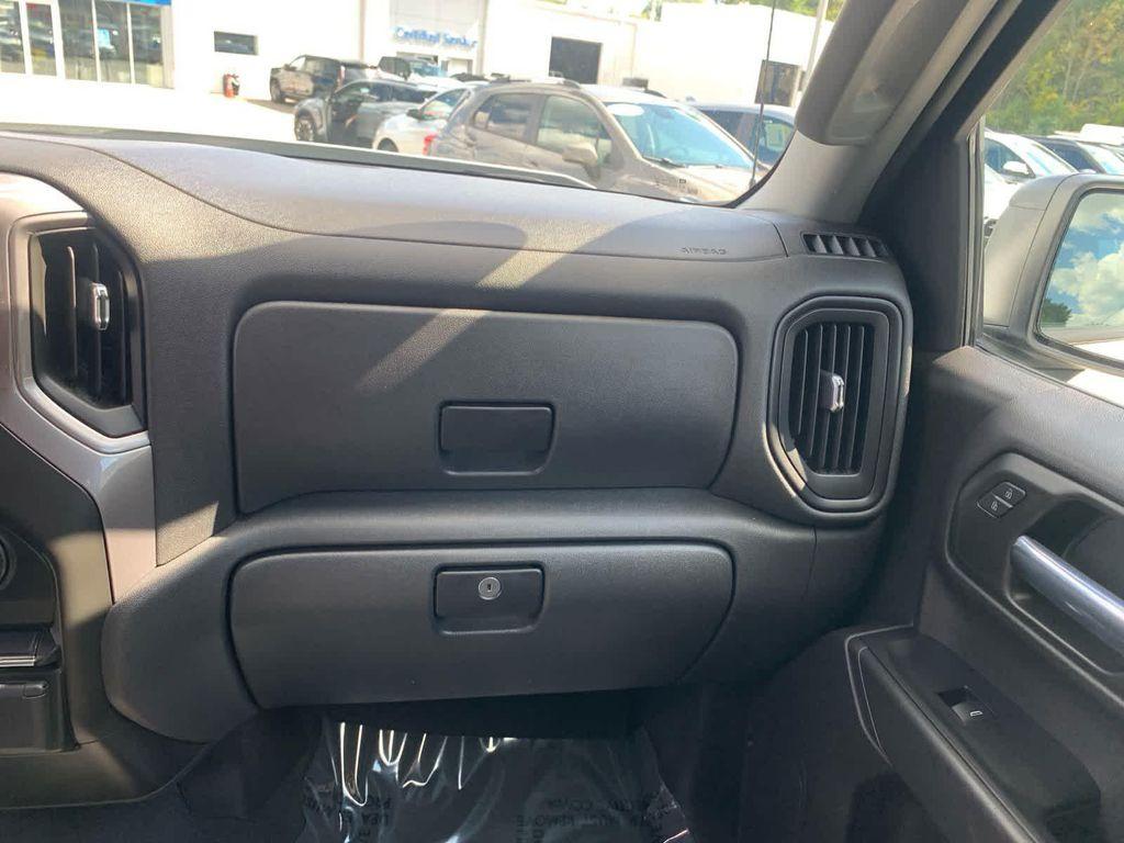 used 2021 Chevrolet Silverado 1500 car, priced at $31,899