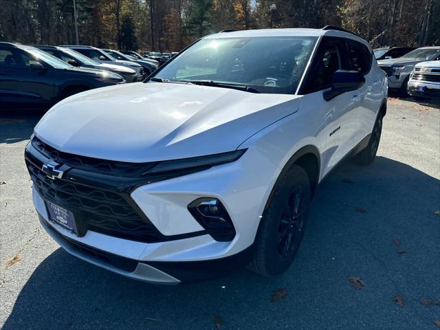 new 2025 Chevrolet Blazer car, priced at $40,296