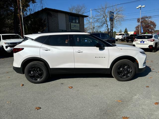 new 2025 Chevrolet Blazer car, priced at $40,296