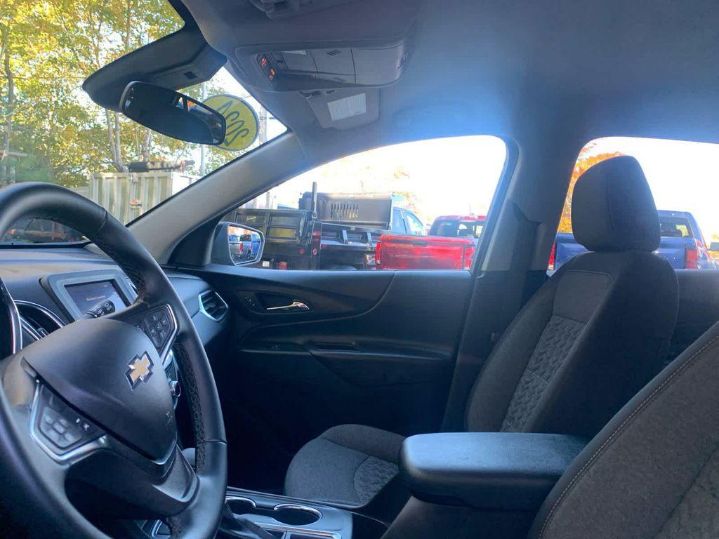 used 2024 Chevrolet Equinox car, priced at $23,899