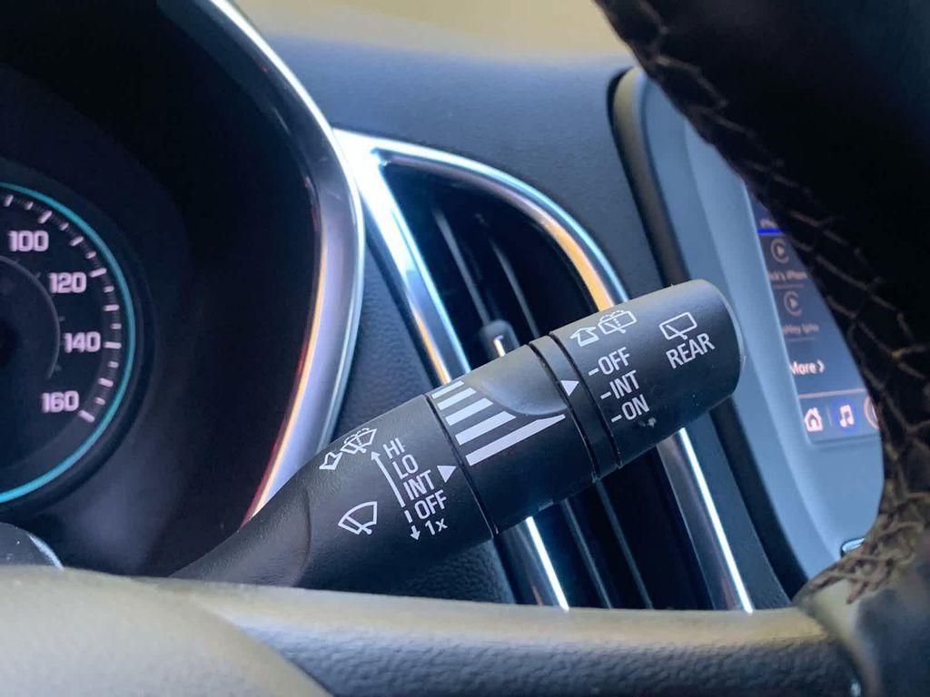 used 2024 Chevrolet Equinox car, priced at $23,899
