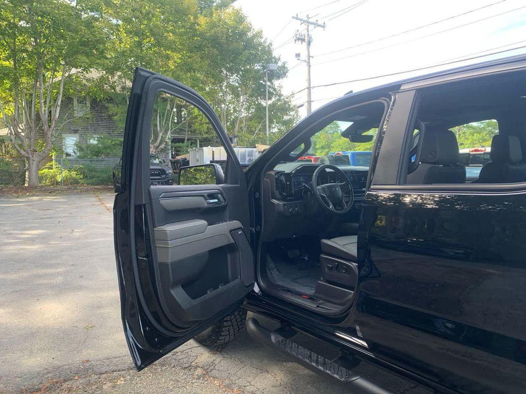 used 2025 Chevrolet Silverado 1500 car, priced at $64,998