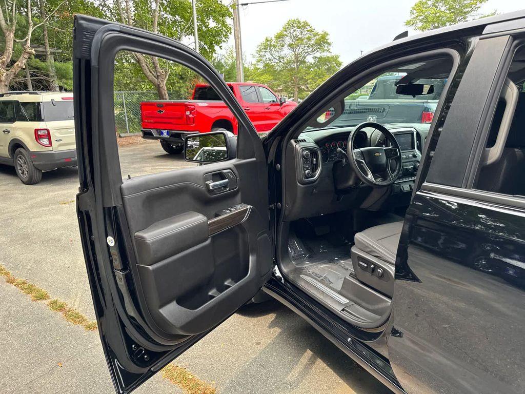 used 2022 Chevrolet Silverado 1500 car, priced at $35,755