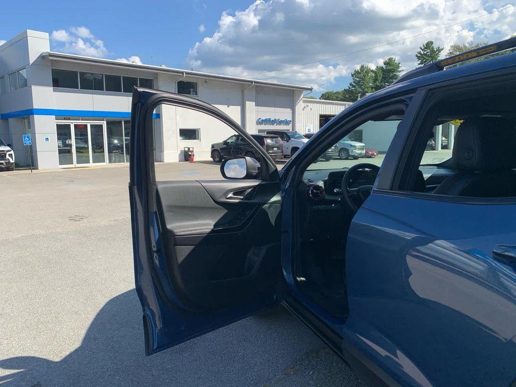 new 2025 Chevrolet Equinox car, priced at $36,345