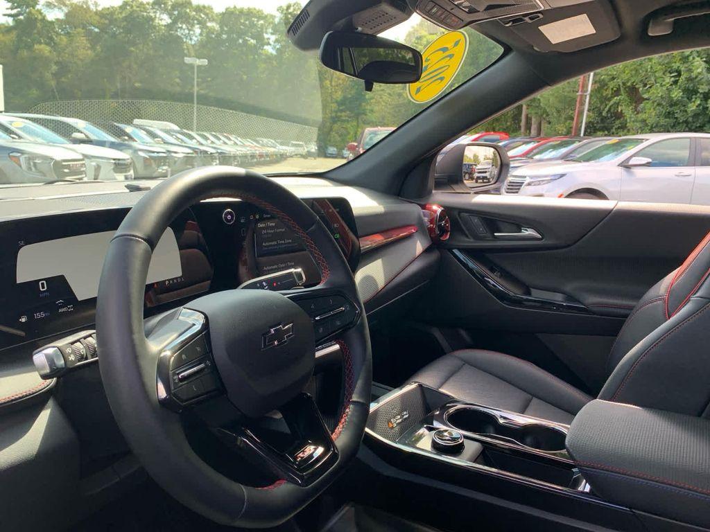 new 2025 Chevrolet Equinox car, priced at $37,340