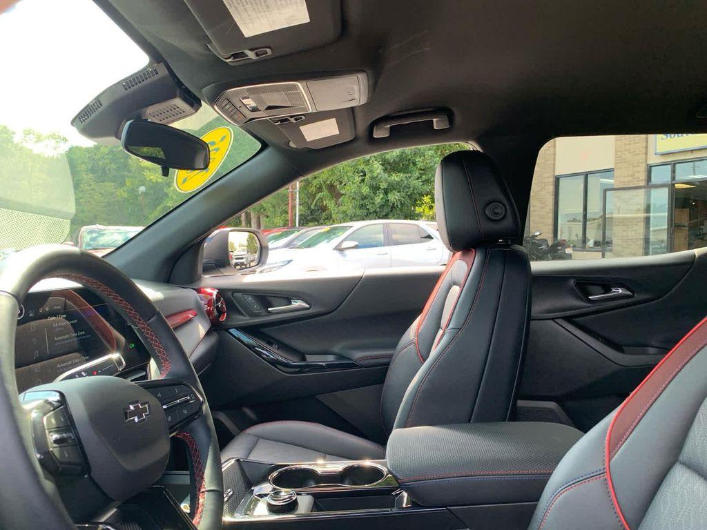 new 2025 Chevrolet Equinox car, priced at $37,340