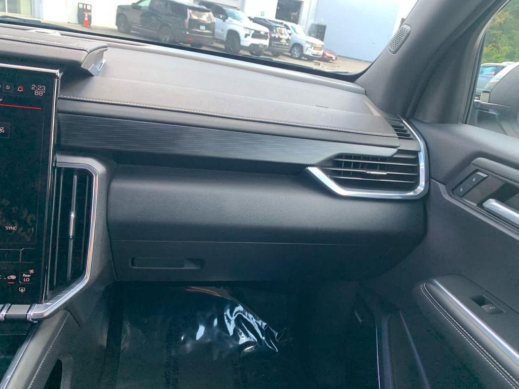 used 2024 GMC Acadia car, priced at $38,998