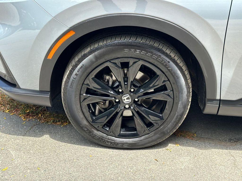 used 2025 Honda CR-V Hybrid car, priced at $38,500