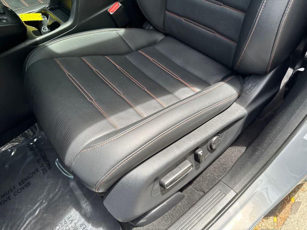used 2025 Honda CR-V Hybrid car, priced at $38,500