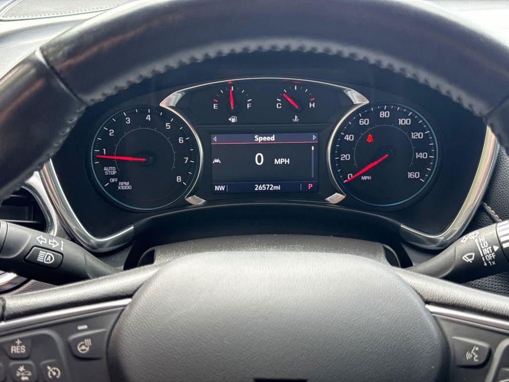 used 2022 Chevrolet Equinox car, priced at $27,500