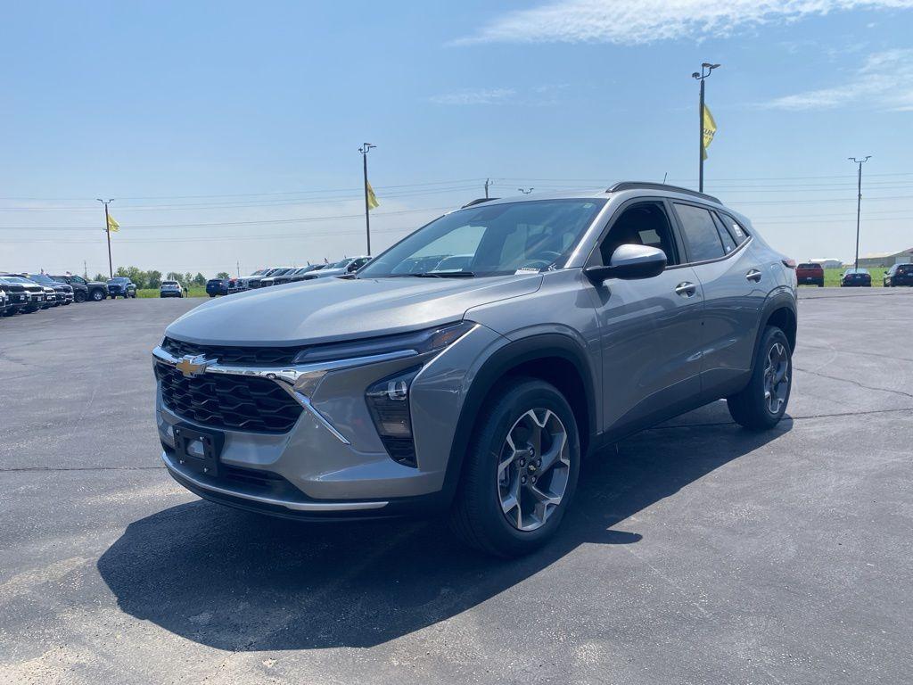 new 2025 Chevrolet Trax car, priced at $23,095