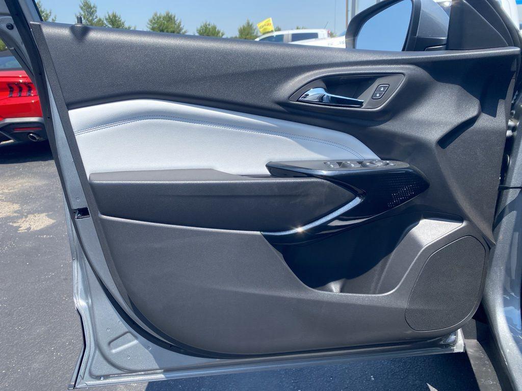new 2025 Chevrolet Trax car, priced at $23,095