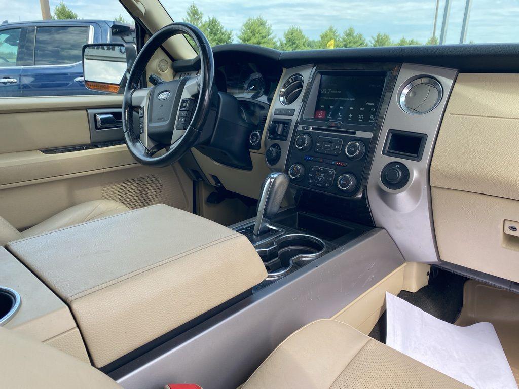 used 2017 Ford Expedition car, priced at $13,874