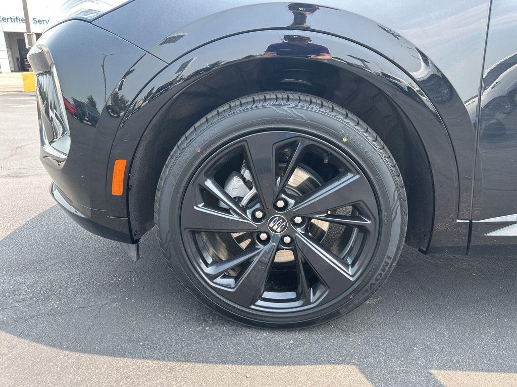used 2024 Buick Envision car, priced at $28,744