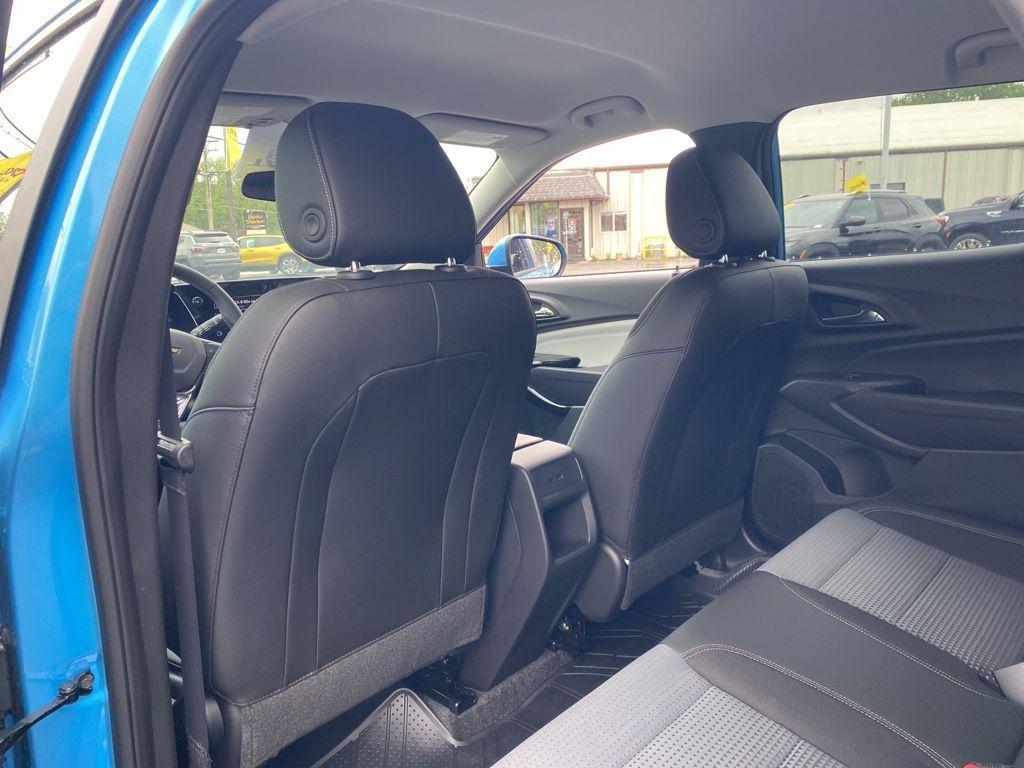 new 2025 Chevrolet Trax car, priced at $25,225