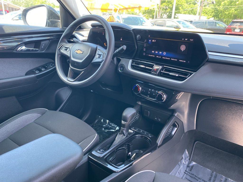 used 2024 Chevrolet TrailBlazer car, priced at $24,701
