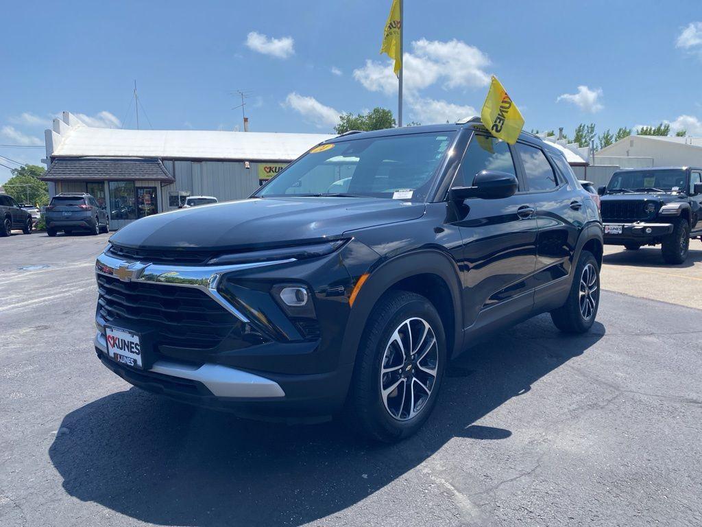 used 2024 Chevrolet TrailBlazer car, priced at $24,701