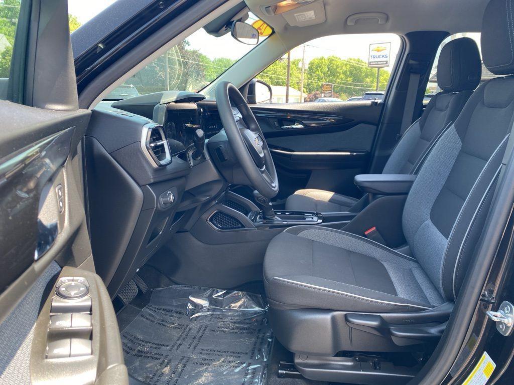 used 2024 Chevrolet TrailBlazer car, priced at $24,701
