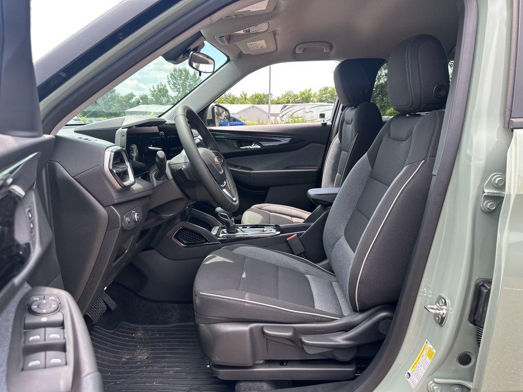new 2026 Chevrolet TrailBlazer car, priced at $29,020