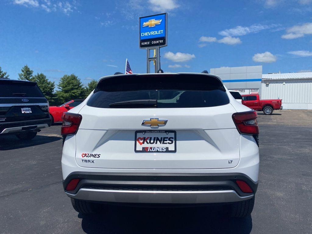 new 2025 Chevrolet Trax car, priced at $25,485