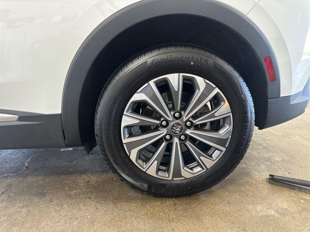 used 2024 Buick Envision car, priced at $28,734