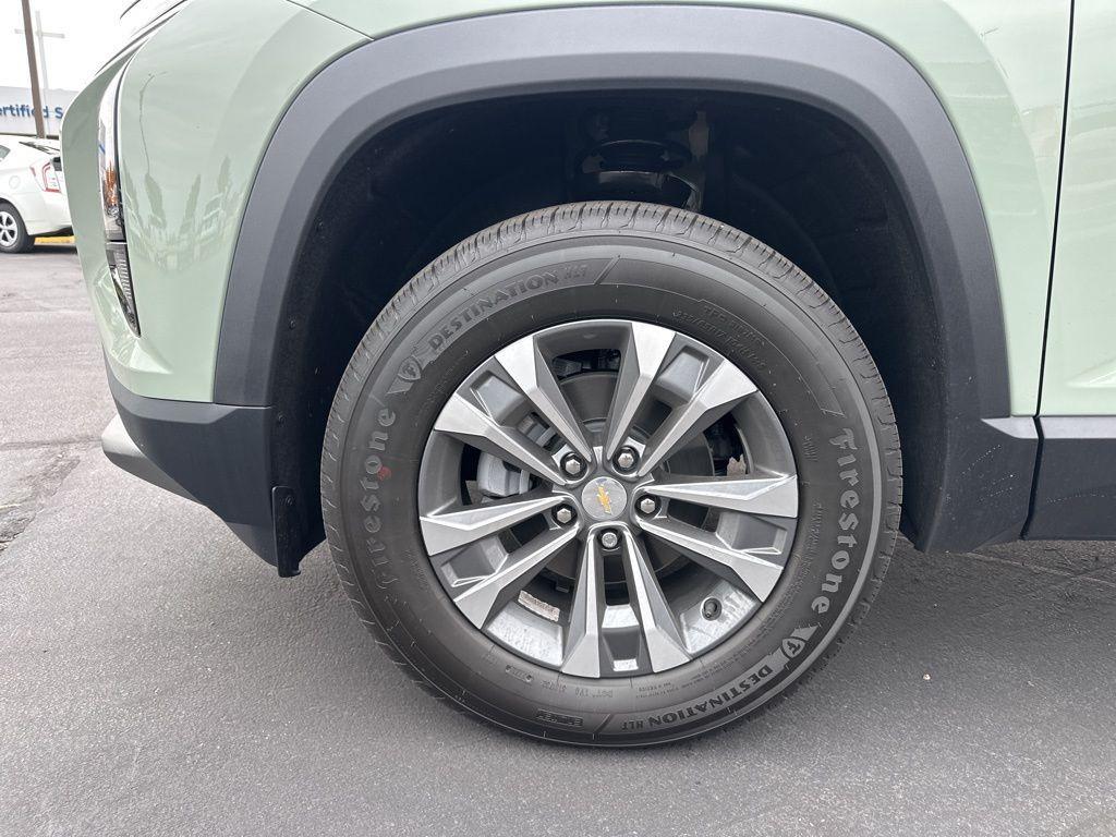 new 2026 Chevrolet Equinox car, priced at $30,820