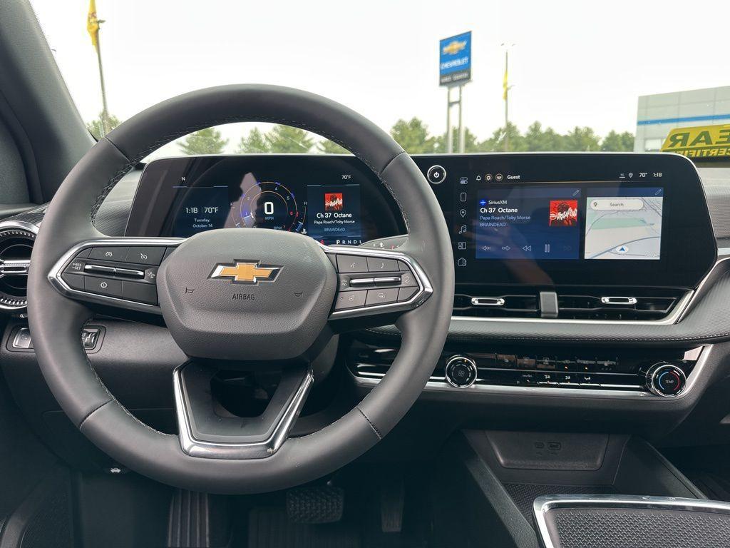 new 2026 Chevrolet Equinox car, priced at $30,820