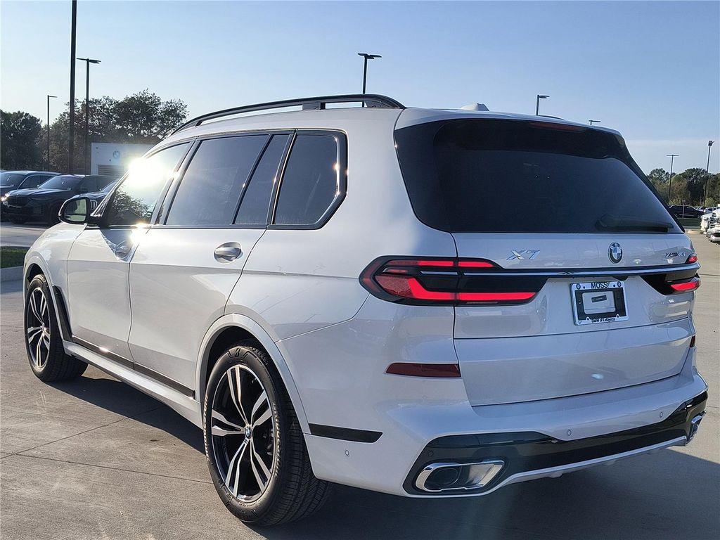 new 2026 BMW X7 car, priced at $100,170