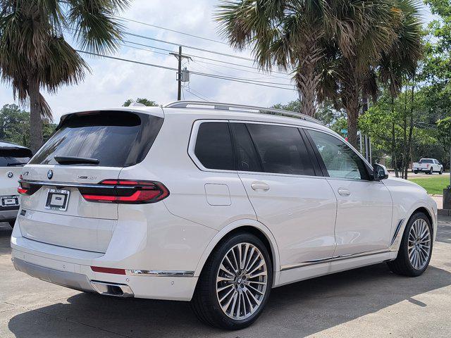 new 2025 BMW X7 car, priced at $99,380