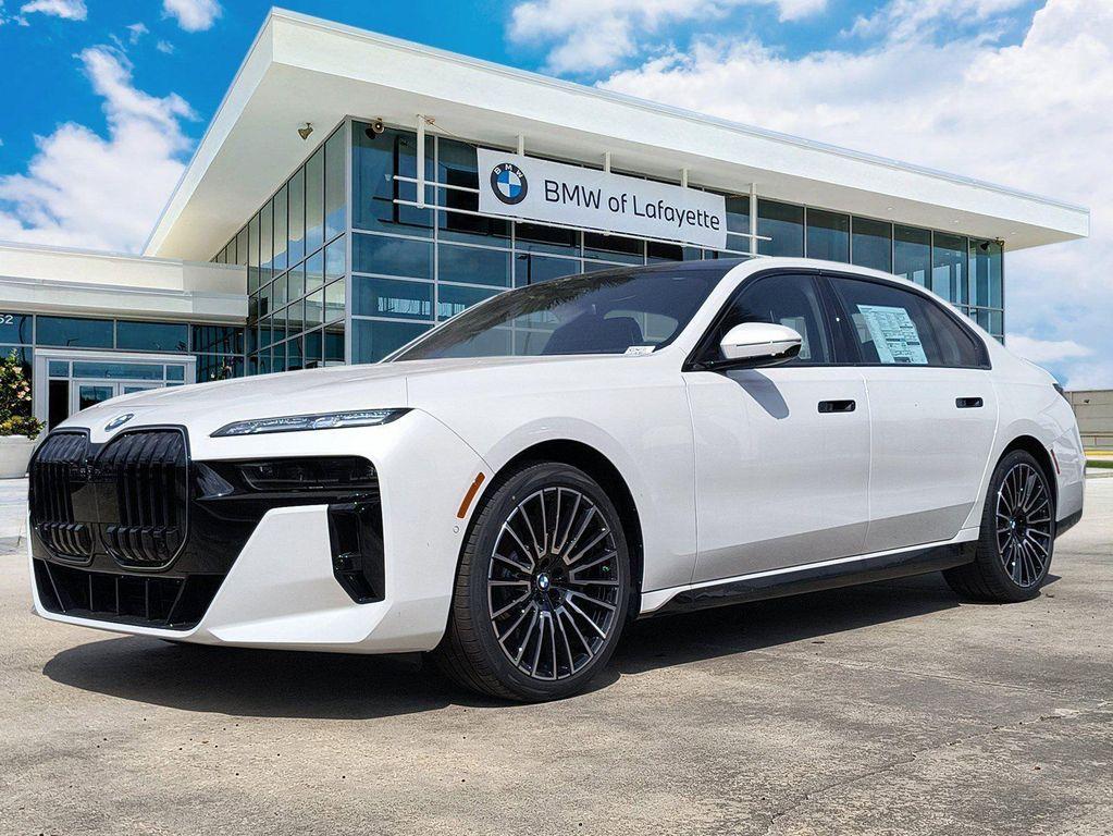 new 2025 BMW 760 car, priced at $124,205