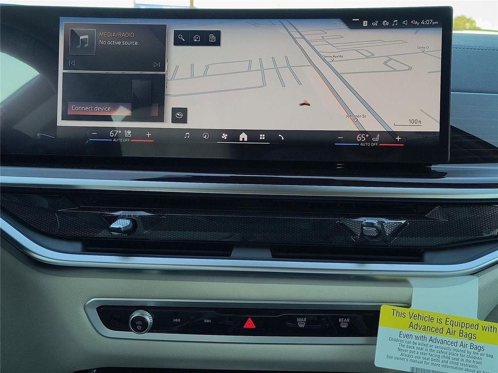 new 2026 BMW X7 car, priced at $100,130