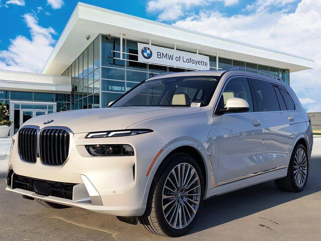 new 2026 BMW X7 car, priced at $100,130