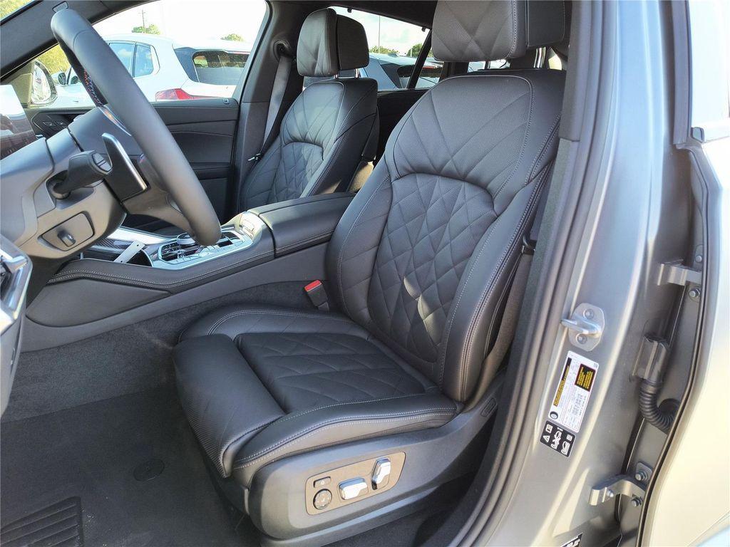new 2026 BMW X6 car, priced at $111,925