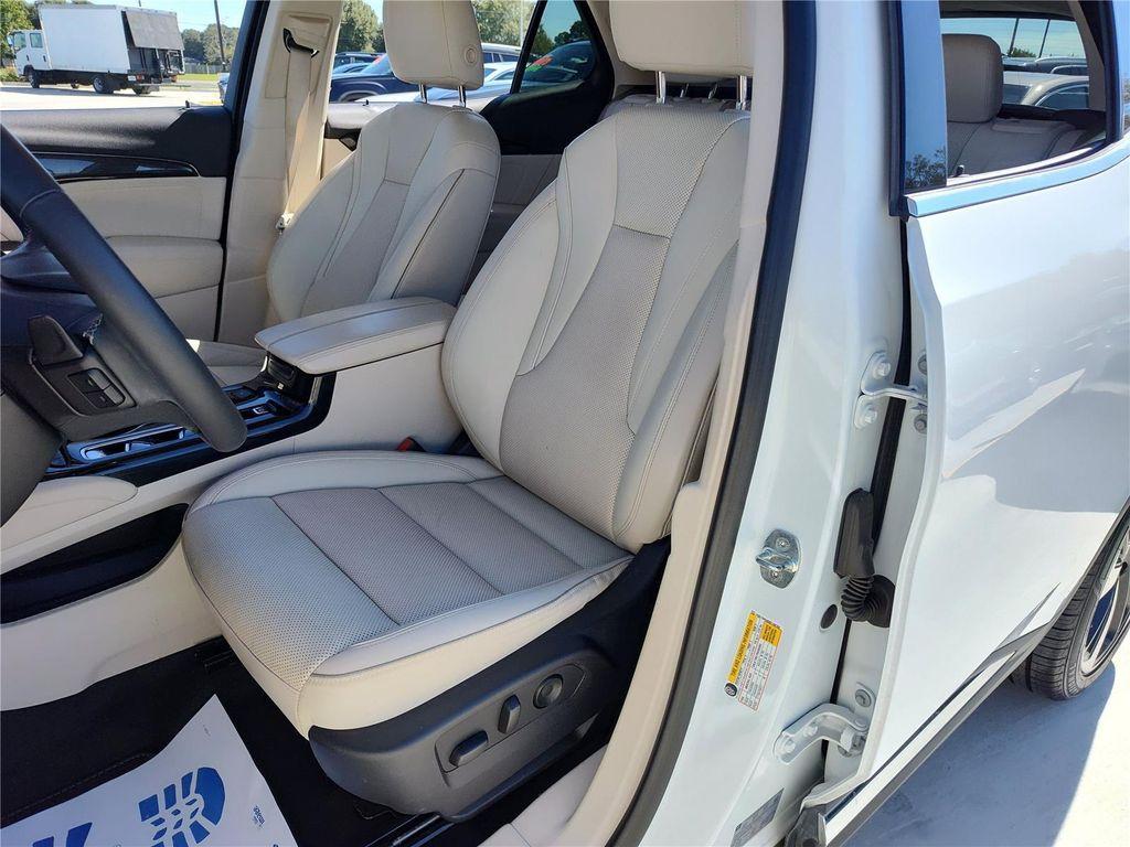 used 2021 Buick Envision car, priced at $22,170