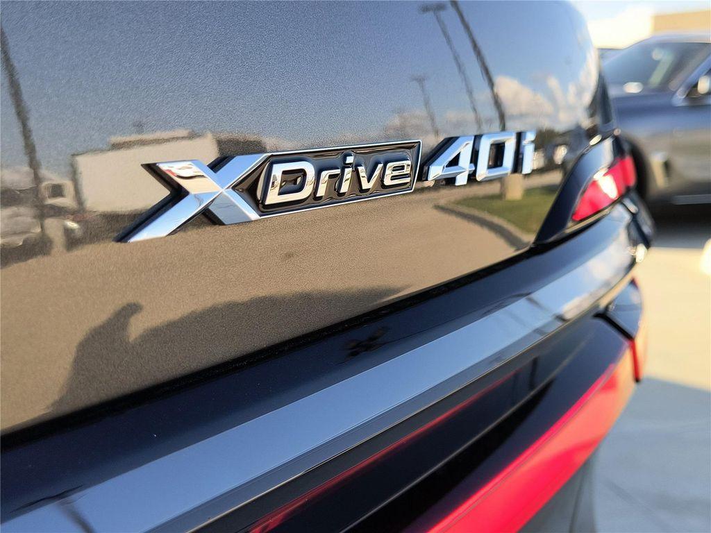 new 2026 BMW X7 car, priced at $102,125