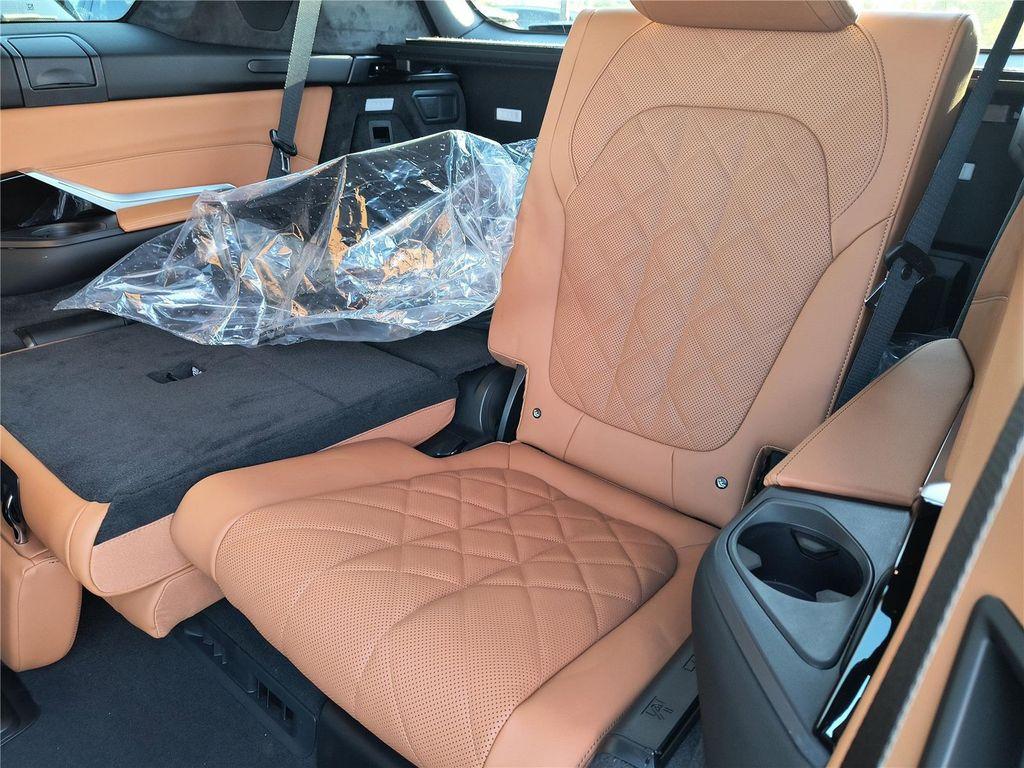 new 2026 BMW X7 car, priced at $102,125