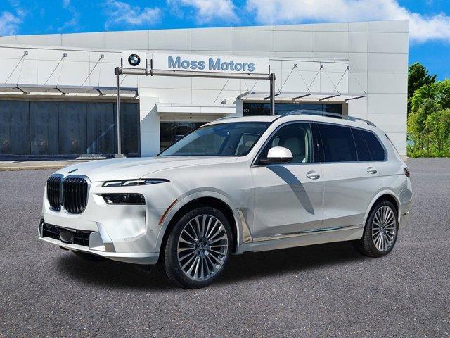 new 2025 BMW X7 car, priced at $97,895