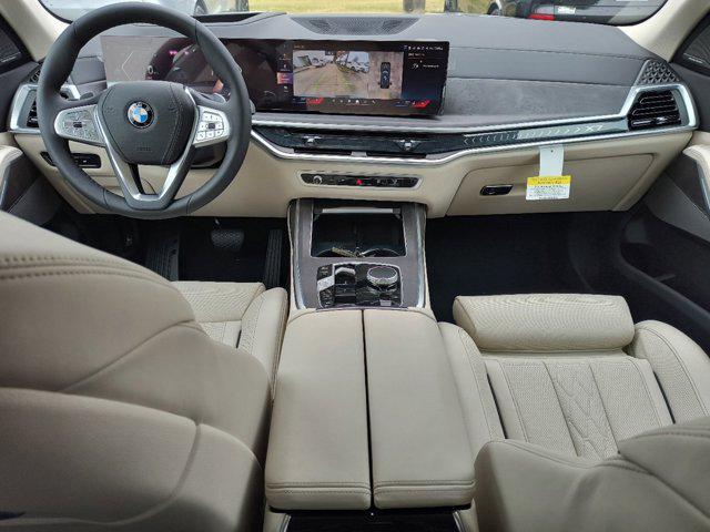 new 2025 BMW X7 car, priced at $96,285