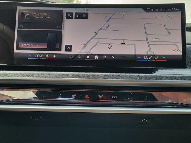 new 2025 BMW 760 car