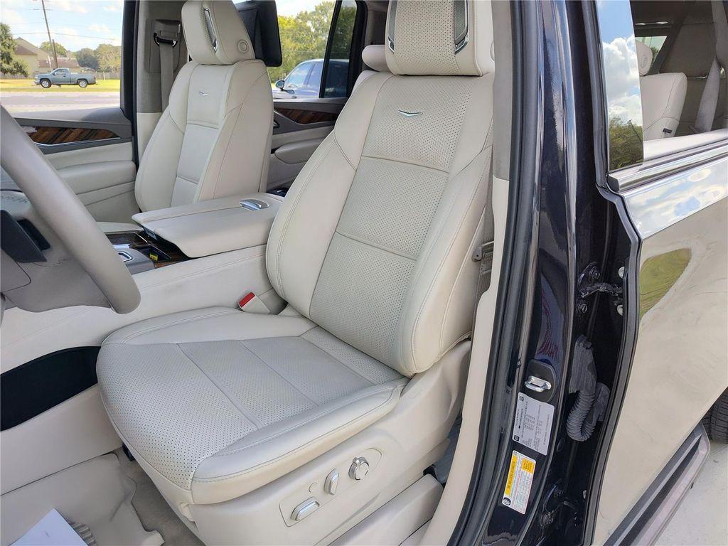 used 2023 Cadillac Escalade ESV car, priced at $86,970