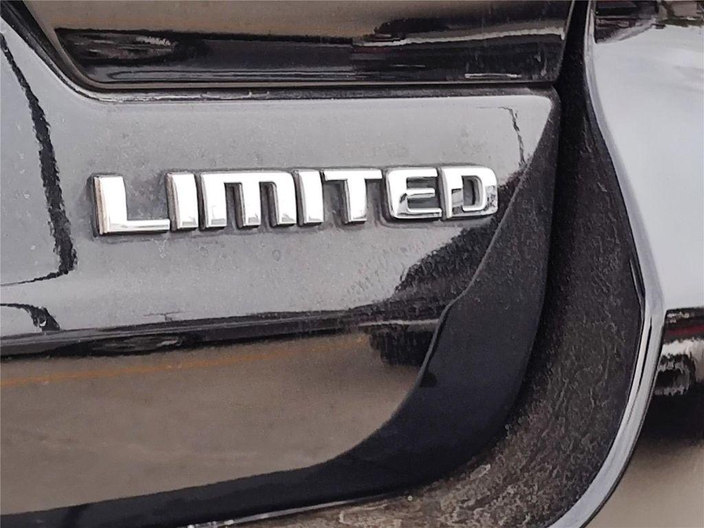 used 2023 Jeep Grand Cherokee car, priced at $28,970