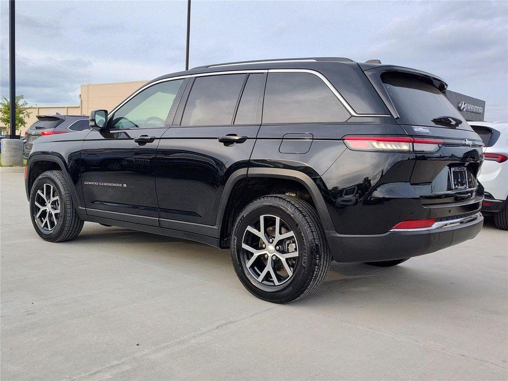 used 2023 Jeep Grand Cherokee car, priced at $28,970