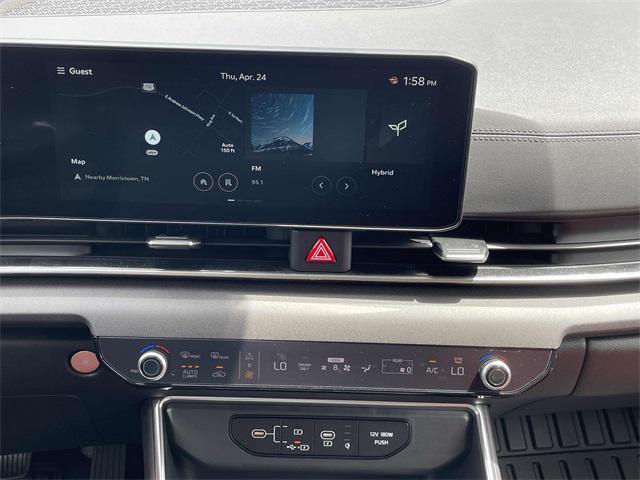 new 2025 Kia Carnival Hybrid car, priced at $45,600