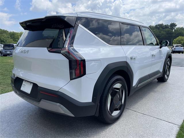 new 2026 Kia EV9 car, priced at $59,178