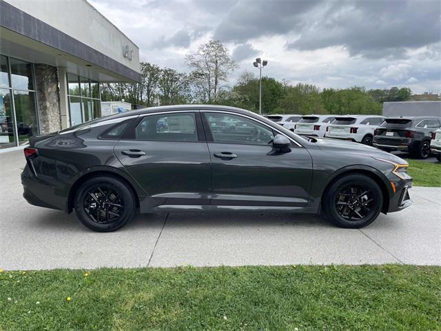 new 2025 Kia K5 car, priced at $28,550